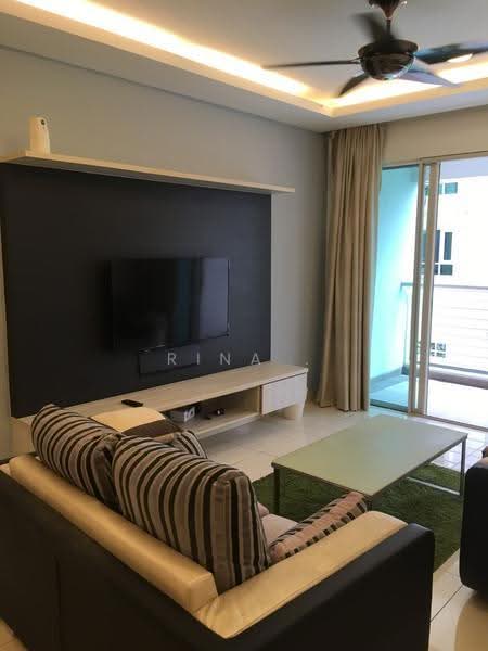 Kediaman Servis untuk Dijual di V Residence 3 @ Sunway Velocity - Rina . - Living Room - PropertyGuru.com.my