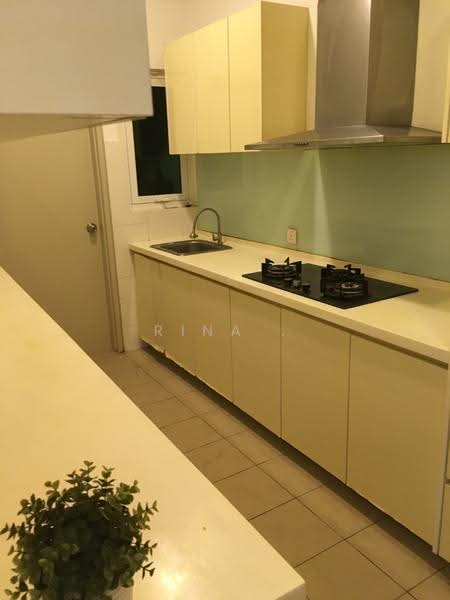 Kediaman Servis untuk Dijual di V Residence 3 @ Sunway Velocity - Rina . - Kitchen - PropertyGuru.com.my
