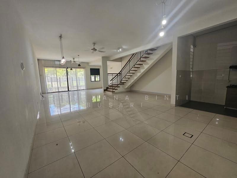 2-storey Terraced House for Sale in Denai Alam (Shah Alam) - Nurliyana Binti Busari - Living Room - PropertyGuru.com.my
