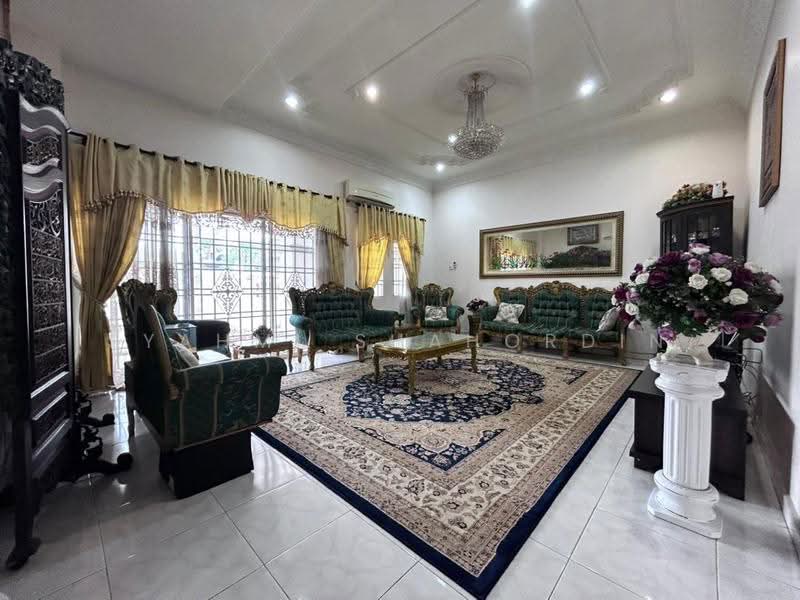 Semi-Detached House for Sale in Seksyen 7 (Shah Alam) - Syahmi Shahordin - Living Room - PropertyGuru.com.my