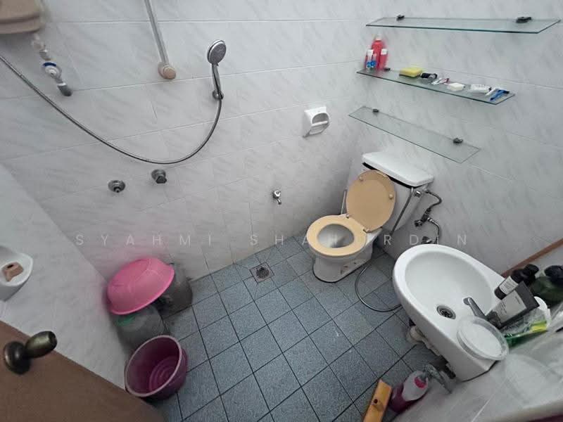 Semi-Detached House for Sale in Seksyen 7 (Shah Alam) - Syahmi Shahordin - Bathroom - PropertyGuru.com.my