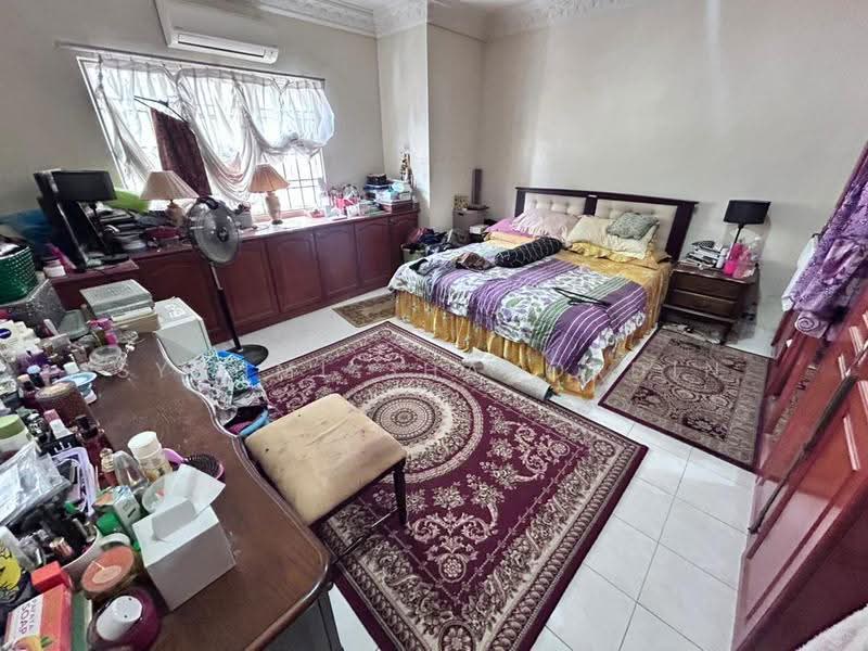 Semi-Detached House for Sale in Seksyen 7 (Shah Alam) - Syahmi Shahordin - Bedroom - PropertyGuru.com.my