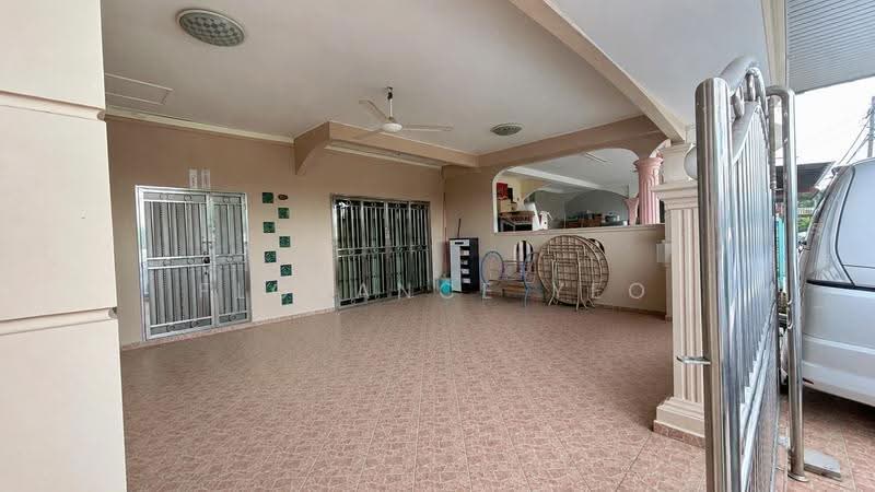 2-storey Terraced House for Sale in Taman Tasik Ria (Tangkak) - Florance Yeo - Exterior - PropertyGuru.com.my