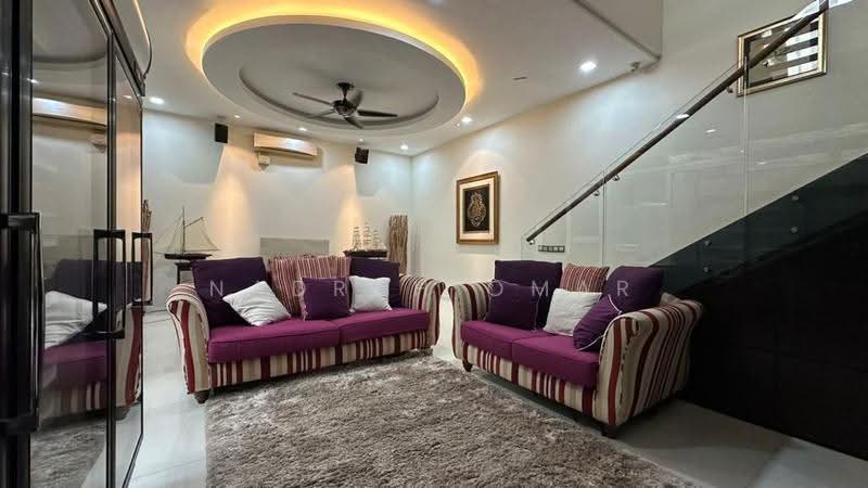 Bungalow House untuk Dijual di Ampang Jaya (Ampang) - Nadrah Omar - Living Room - PropertyGuru.com.my