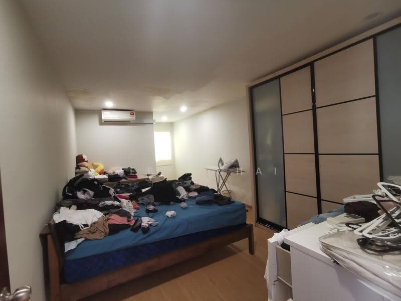 Rumah Teres 2-Tingkat untuk Dijual di Taman Putra Prima (Puchong) - Debby Chai - Bedroom - PropertyGuru.com.my
