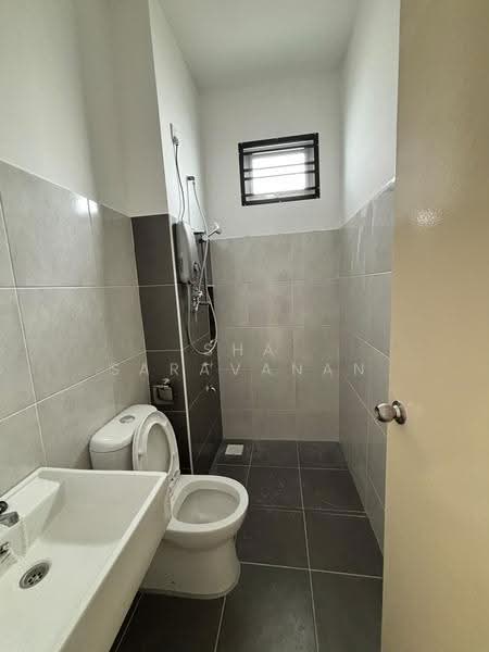 Terraced House for Rent in Johor Bahru (Johor) - Sha Saravanan - Bathroom - PropertyGuru.com.my