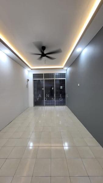 1-storey Terraced House for Sale in Kluang (Johor) - Daniel Yong - Living Room - PropertyGuru.com.my