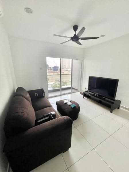 Kondominium untuk Disewa di Paraiso Residence @ The Earth - Adrian Loo - Living Room - PropertyGuru.com.my