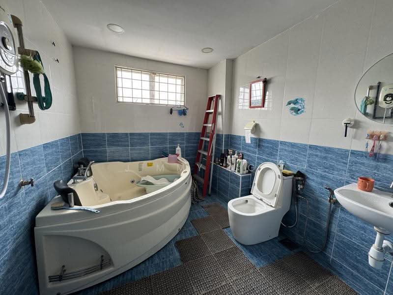 2-storey Terraced House for Sale in Bandar Damai Perdana (Cheras) - Jimmy Ng - Bathroom - PropertyGuru.com.my