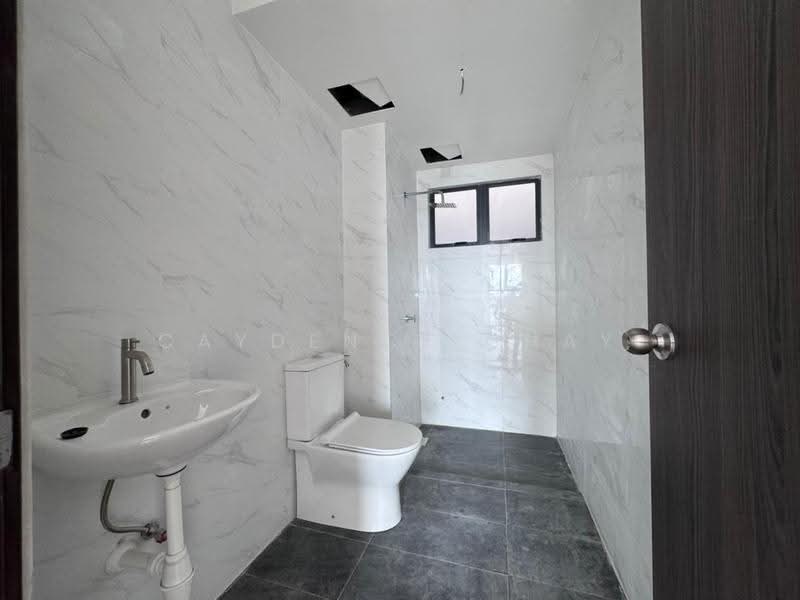 Condominium for Sale at Mulberi - Caydence Chay - Bathroom - PropertyGuru.com.my