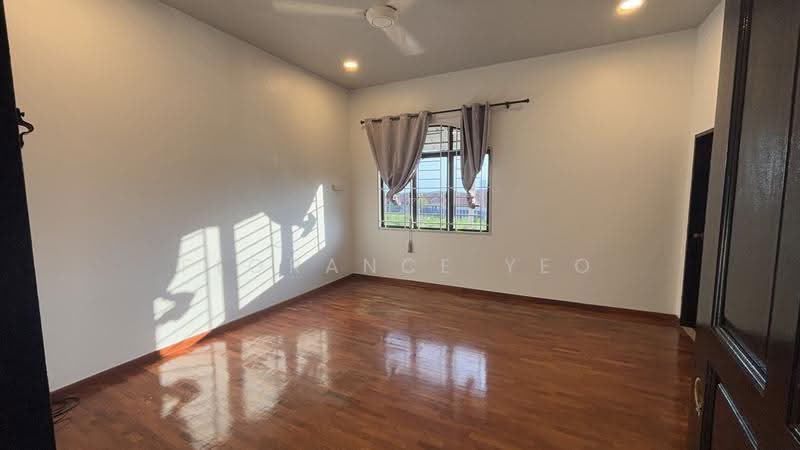 2-storey Terraced House for Sale in Taman Duyong Indah (Duyong) - Florance Yeo - Master Bedroom - PropertyGuru.com.my