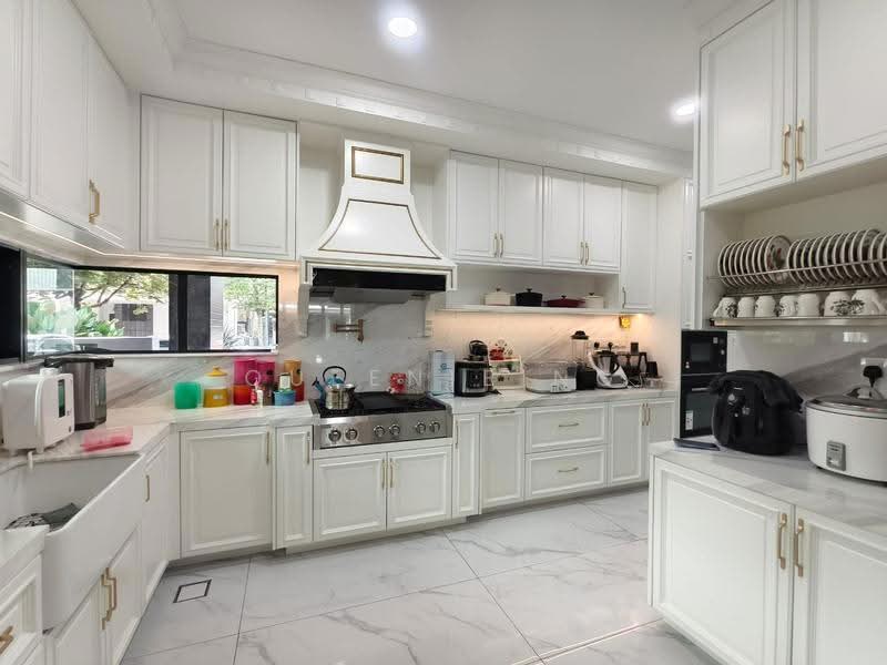 Bungalow House untuk Dijual di Masai (Johor) - Queenie Ng - Kitchen - PropertyGuru.com.my