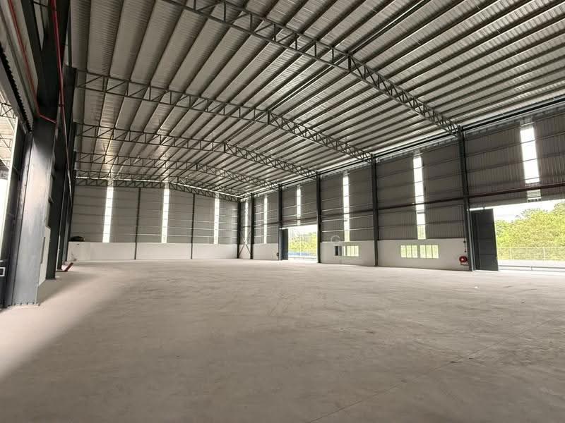 Warehouse for Rent in Bandar Pinggiran Subang (Shah Alam) - Leo Ng - Interior - PropertyGuru.com.my