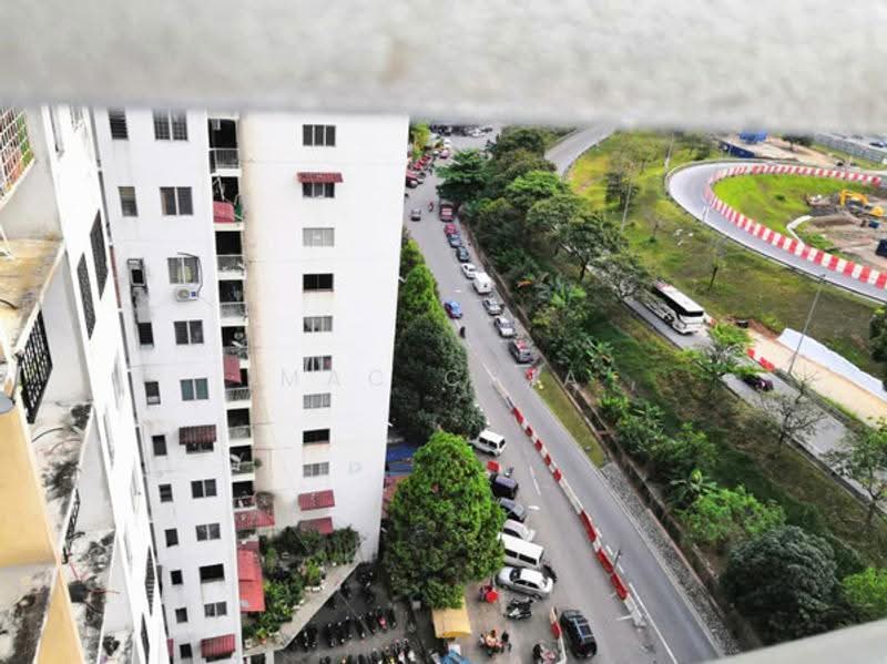 Pangsapuri untuk Dijual di Pangsapuri Permai - Mac Chia - Exterior - PropertyGuru.com.my