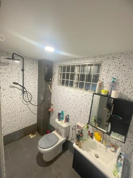 Rumah Teres 2-Tingkat untuk Disewa di Bandar Damai Perdana (Cheras) - Eric Liew - Bathroom - PropertyGuru.com.my