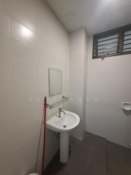 Apartment for Rent at Taman Mount Austin - Sha Saravanan - Bathroom - PropertyGuru.com.my