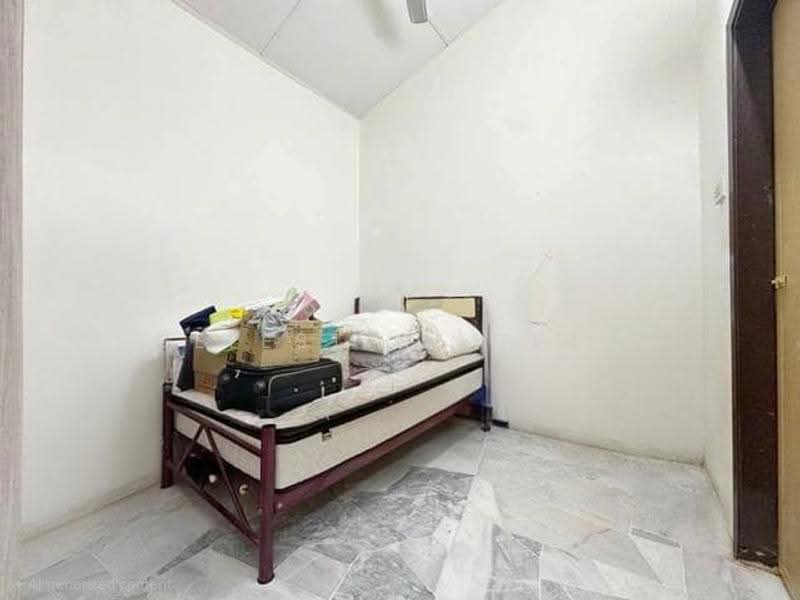 Rumah Teres 1-Tingkat untuk Dijual di Taman Kajang Jaya (Kajang) - Celestine Ting - Bedroom - PropertyGuru.com.my