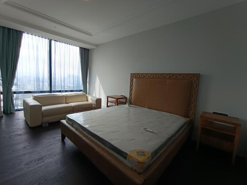 Kediaman Servis untuk Dijual di St Regis - Rina . - Bedroom - PropertyGuru.com.my
