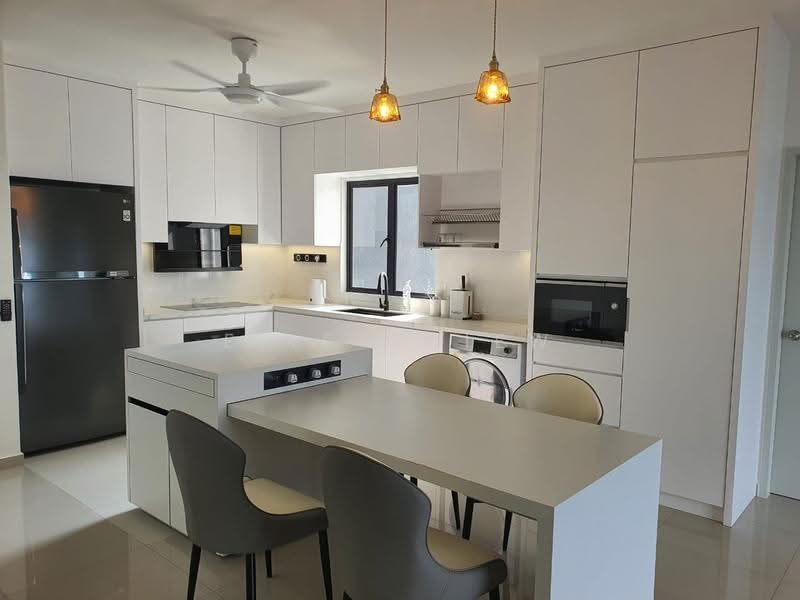 Kediaman Servis untuk Disewa di Duduk Se.Ruang @ Eco Sanctuary - Elle Chiew - Kitchen - PropertyGuru.com.my