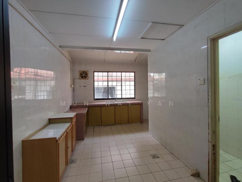 Rumah Teres 2-Tingkat untuk Disewa di Petaling Jaya (Selangor) - Mun Wai Yan - Kitchen - PropertyGuru.com.my