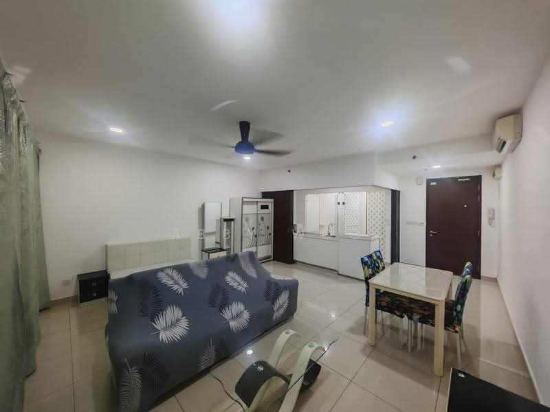 Kediaman Servis untuk Disewa di Trefoil @ Setia City - Abby Woo - Living Room - PropertyGuru.com.my