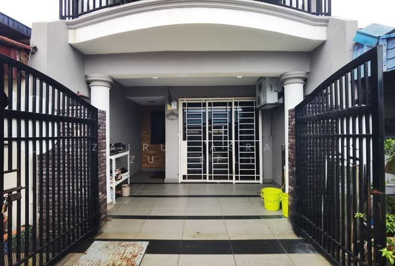 2-storey Terraced House for Sale in Seri Kembangan (Selangor) - Zairul Asrah Zulkefli - Exterior - PropertyGuru.com.my