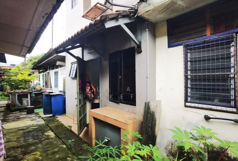2-storey Terraced House for Sale in Seri Kembangan (Selangor) - Zairul Asrah Zulkefli - Exterior - PropertyGuru.com.my