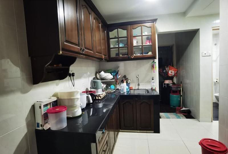 2-storey Terraced House for Sale in Seri Kembangan (Selangor) - Zairul Asrah Zulkefli - Kitchen - PropertyGuru.com.my