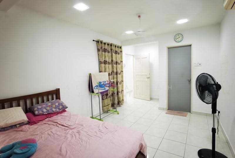 2-storey Terraced House for Sale in Seri Kembangan (Selangor) - Zairul Asrah Zulkefli - Bedroom - PropertyGuru.com.my
