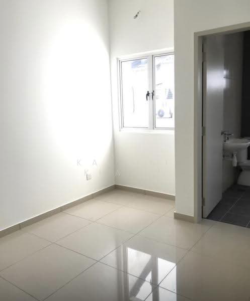 2-storey Terraced House for Rent in Bandar Rimbayu (Telok Panglima Garang) - Kartini Khairi - Interior - PropertyGuru.com.my