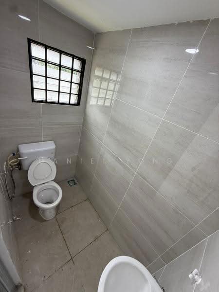 Rumah Teres 1-Tingkat untuk Dijual di Kulai Besar (Kulai) - Daniel Yong - Bathroom - PropertyGuru.com.my