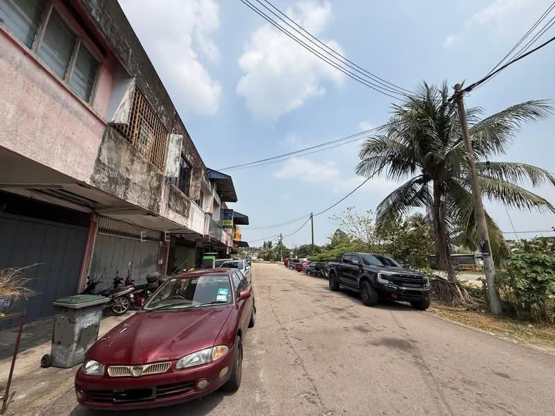 Shop / Office for Sale in Taman Aman (Senai) - Ee Fong Toh - Exterior - PropertyGuru.com.my