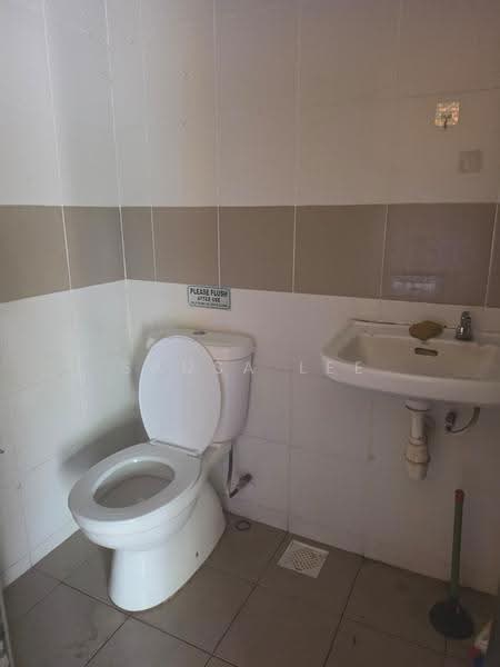 Kedai untuk Dijual di Kulai (Johor) - Sausa Lee - Bathroom - PropertyGuru.com.my
