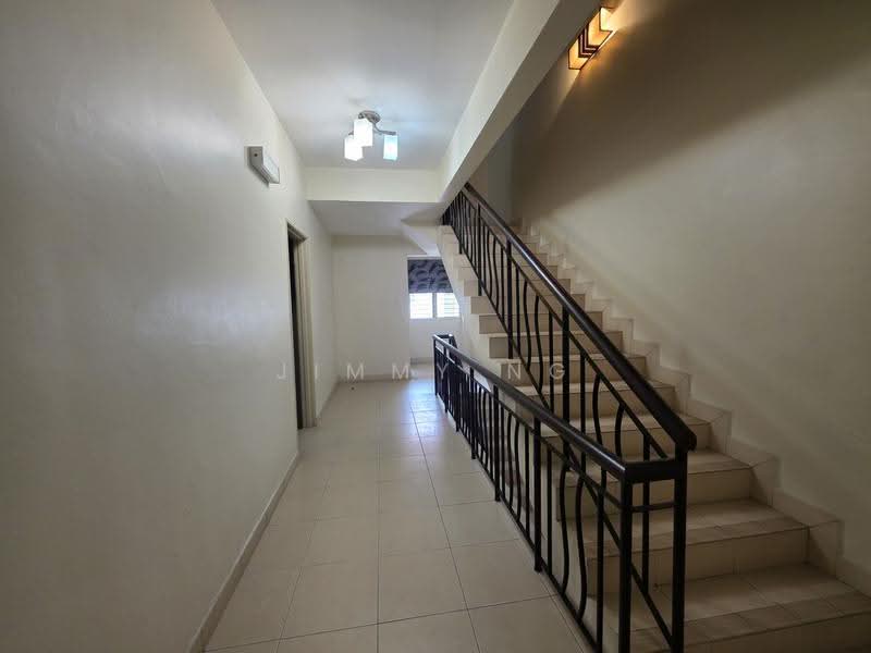3-storey Terraced House for Sale in Taman Bukit Prima (Cheras) - Jimmy Ng - Corridor - PropertyGuru.com.my