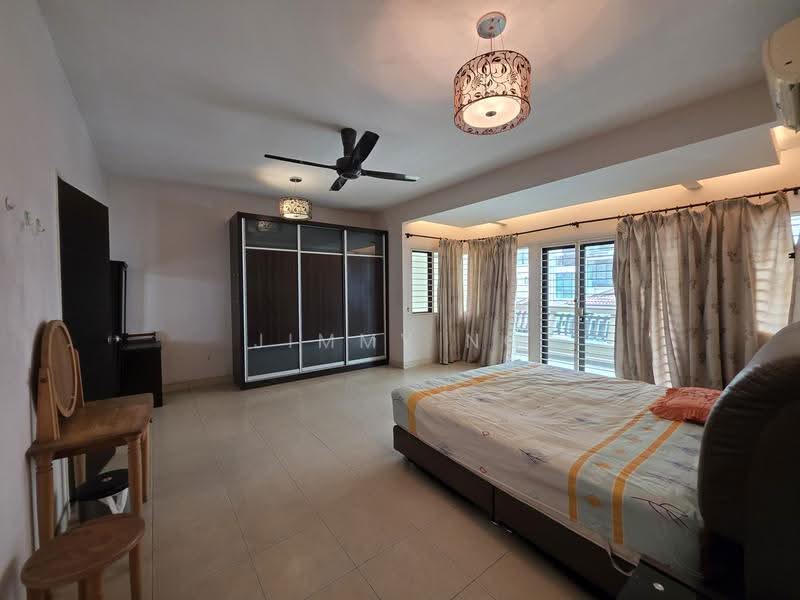 3-storey Terraced House for Sale in Taman Bukit Prima (Cheras) - Jimmy Ng - Bedroom - PropertyGuru.com.my