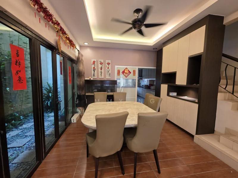 3-storey Terraced House for Sale in Taman Bukit Prima (Cheras) - Jimmy Ng - Dining Room - PropertyGuru.com.my