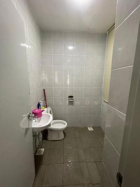Service Residence for Rent at Zenopy Residences - Lydia Wong - Bathroom - PropertyGuru.com.my