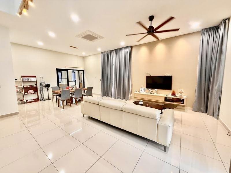 2-storey Terraced House for Sale in Horizon Hills (Iskandar Puteri (Nusajaya)) - Janice . - Living Room - PropertyGuru.com.my