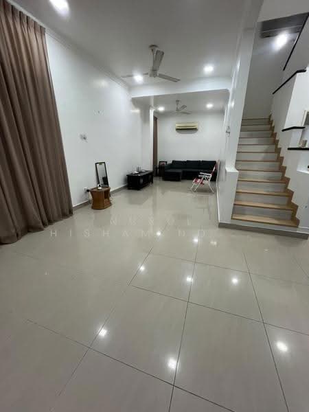 Rumah Teres 2-Tingkat untuk Dijual di Taman Setiawangsa (Setiawangsa) - Nurul Hisham Nordin - Living Room - PropertyGuru.com.my