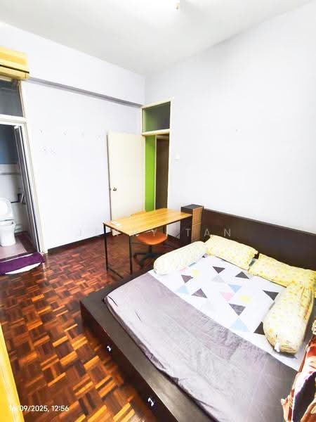 Pangsapuri untuk Disewa di Taman Jubilee Phase 5 - Jerry Tan - Bedroom - PropertyGuru.com.my