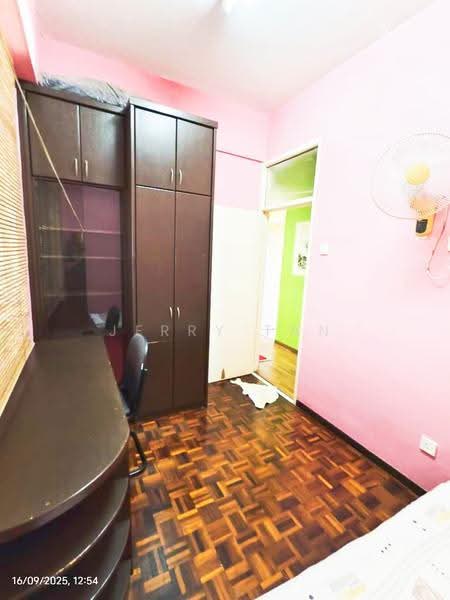 Pangsapuri untuk Disewa di Taman Jubilee Phase 5 - Jerry Tan - Bedroom - PropertyGuru.com.my
