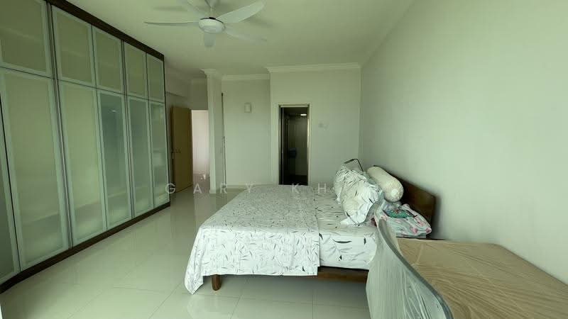 Kondominium untuk Dijual di Seaview Garden - Gary Khoo - Bedroom - PropertyGuru.com.my