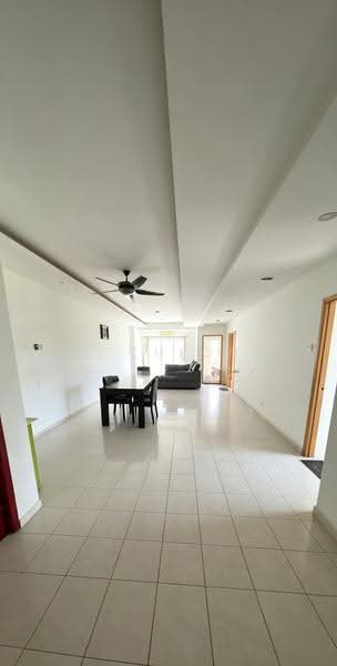 Pangsapuri untuk Dijual di Vista Mutiara - JC Cheong - Living Room - PropertyGuru.com.my