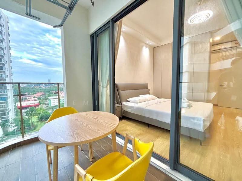 Kondominium untuk Disewa di Bay Point @ Country Garden Danga Bay - Emily Hau - Bedroom - PropertyGuru.com.my