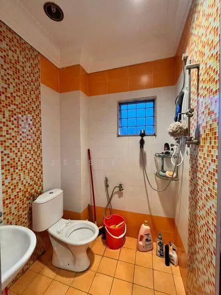 Rumah Teres untuk Dijual di Jinjang (Kuala Lumpur) - Jessie Lin - Bathroom - PropertyGuru.com.my