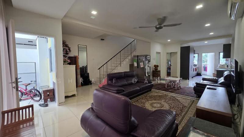 Rumah Teres untuk Dijual di Gombak (Selangor) - Ashraff Daniel - Living Room - PropertyGuru.com.my