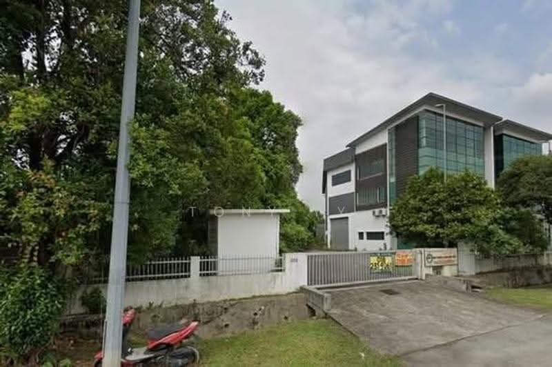 Semi-D Factory for Sale in Seksyen 33 (Shah Alam) - Tony YY - Exterior - PropertyGuru.com.my