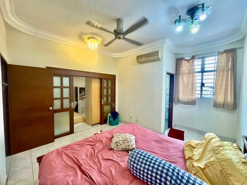 Rumah Teres 2-Tingkat untuk Dijual di Putra Heights (Subang Jaya) - Ewat Khairul - Bedroom - PropertyGuru.com.my
