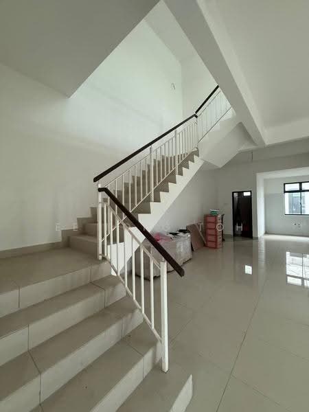 2-storey Terraced House for Sale in Bandar Cemerlang (Ulu Tiram) - Ee Fong Toh - Interior - PropertyGuru.com.my
