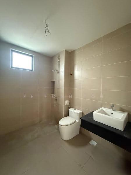 2-storey Terraced House for Sale in Bandar Cemerlang (Ulu Tiram) - Ee Fong Toh - Bathroom - PropertyGuru.com.my